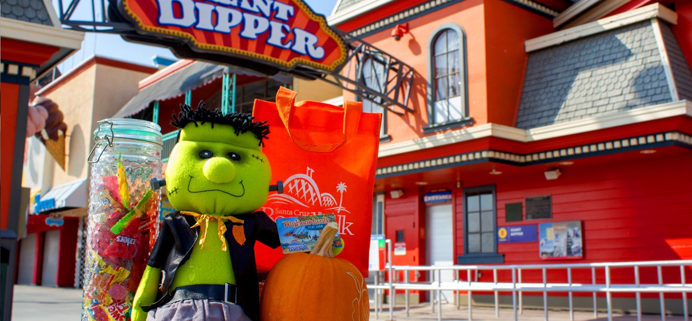 Halloween mascot at the Giant Dipper